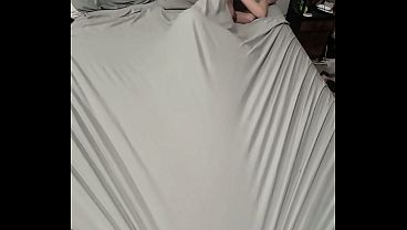 Pregnant MILF Waits in Bed to get fucked. Last Pregnant Video! – copy