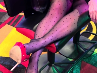 Maitresse Madelines solo foot fetish POV
