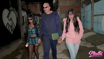 ENVOLVIDO DA FAVELA LEVOU DUAS SAPATAO PRO BARRACO E MRTEU ROLA NAS DUAS