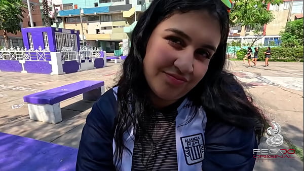Follando a hincha CHAMA de club PERUANO cerca al Matute (así celebra los goles)