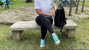 MARIA EDUARDA FEZ SEXO NA FRENTE DA ESCOLA NO CARRO COM PROFESSOR CASADO