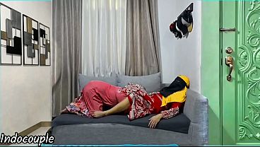 Muslim Hijab Lesbian wifes eating creamy pussy and moaning loudly
