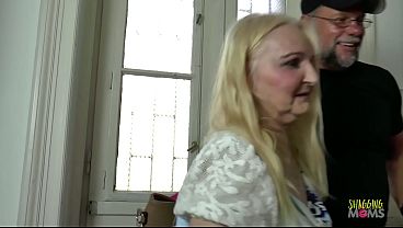 Good lads are the ones helping a milf with groceries and getting rewarded for it