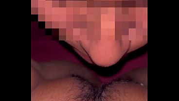 Lamiendo coño de la chica del GYM que ya le traía Ganas ( 100% casero)
