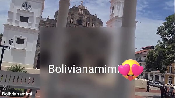 Paseando sin calzoncito en el centro historico de Panamá Video completo en bolivianamimi.tv