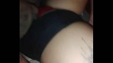Ruiva casada vai na balada sem o marido e só não comeu quem não quis